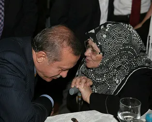 Şule Yüksel Şenler kimdir? İşte Huzur Sokağıyla tanınan Şule Yüksel Şenlerin mücadelelerle dolu hayatı...