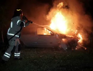 Takla atan araç alev aldı! Sürücü son anda kurtarıldı
