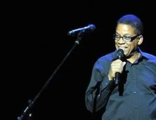 Herbie Hancock İstanbul'da konser verdi