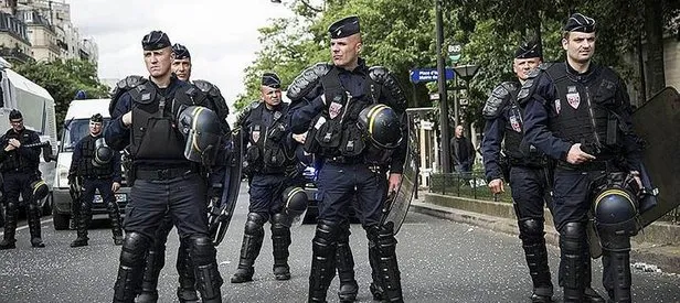 Fransa sınır polisinden skandal mesaj