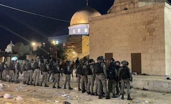 isgalci-israilin-teror-faaliyetlerinden-cesaret-bulan-fanatik-yahudiler-mescid-i-aksaya-baskin-yapacak-1621029462295.jpeg