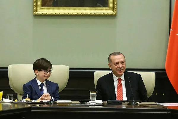 Cumhurbaşkanı Erdoğan Milli Eğitim Bakanı ve çocukları kabul etti-1