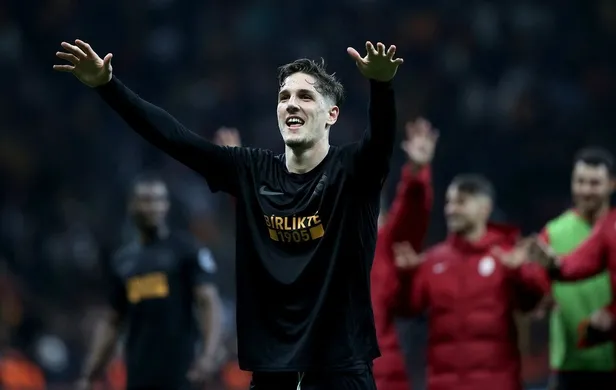 galatasarayin-avrupada-ses-getiren-transferiyle-ilgili-cok-carpici-bir-iddia-1678839707625.jpeg Transfer savaşı çıkmış! Zaniola transferinde dikkat çeken Fenerbahçe detayı-3