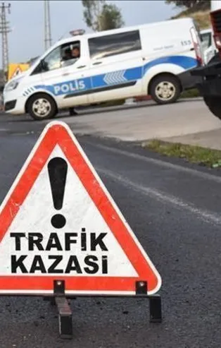 Hatay'da trafik kazası! 1'i polis 4 yaralı