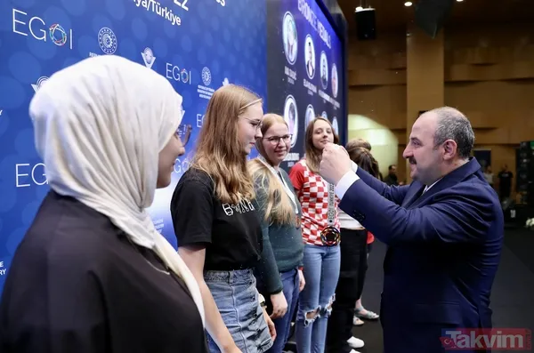 Duru Özer Kızlar Bilgisayar Olimpiyatları'nda birinci oldu - 5