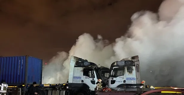 Beylikdüzü’nde gece yarısı panik! Tır parkında yangın: 4 tır kullanılamaz hale geldi