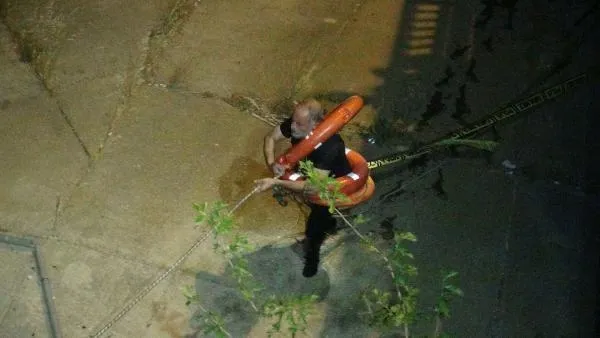 Adana'da gece yarısı acı son! Köprüden göle atladılar: Erkek kurtuldu kadın öldü-3