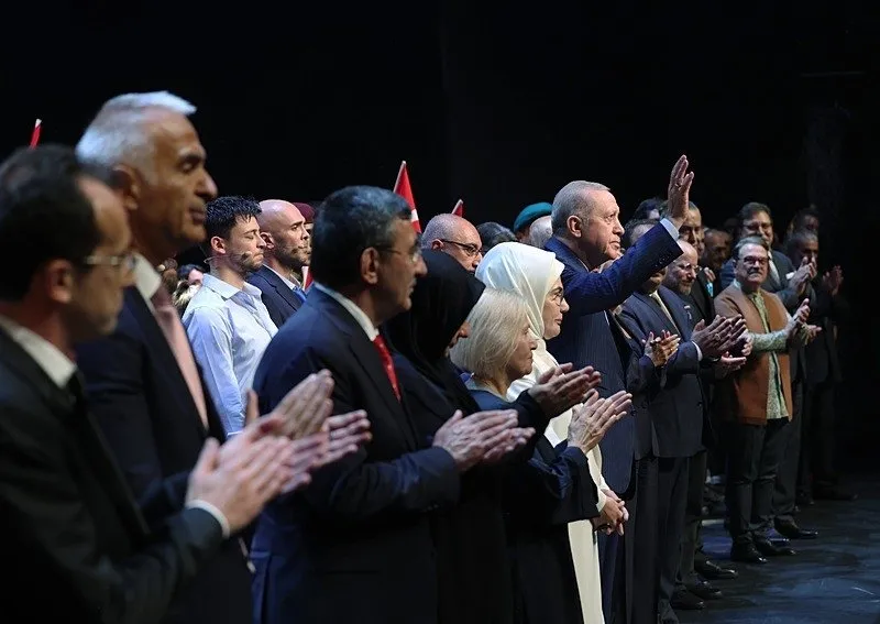 Külliye'de ʺEn Uzun Geceʺ | Başkan Erdoğan destanın ilk temsiline katıldı (AA)