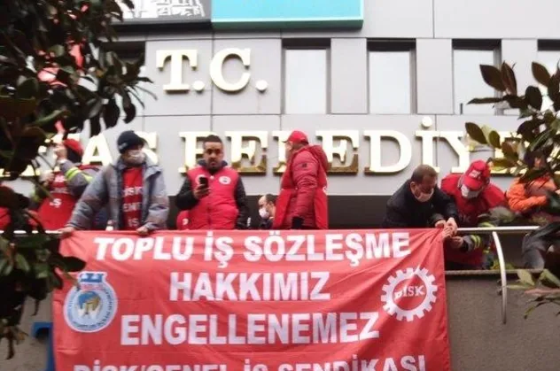 İstanbul'da CHP'li belediyelerde çöp dağları rezaleti yayılıyor! Grev bir ilçeye daha sıçradı