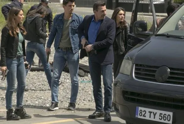 Arka Sokaklar 518. yeni bölüm fragmanı yayında mı? Rıza Baba ve ekip harekete geçiyor!-2