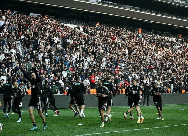 besiktas-teknik-direktoru-valerien-ismael-oyuncularindan-derbi-zaferi-istedi-1648938531399.jpeg Beşiktaş teknik direktörü Valerien Ismael oyuncularından derbi zaferi istedi-4