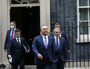 Çavuşoğlu, İngiltere Başbakanı Johnson’la görüştü