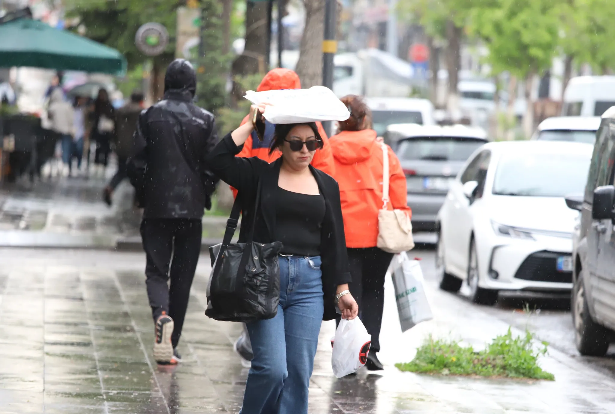 Kavurucu sıcaklar yerini yağışa bırakıyor