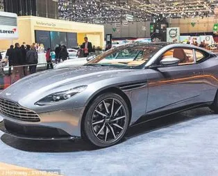 Aston Martin çaldı