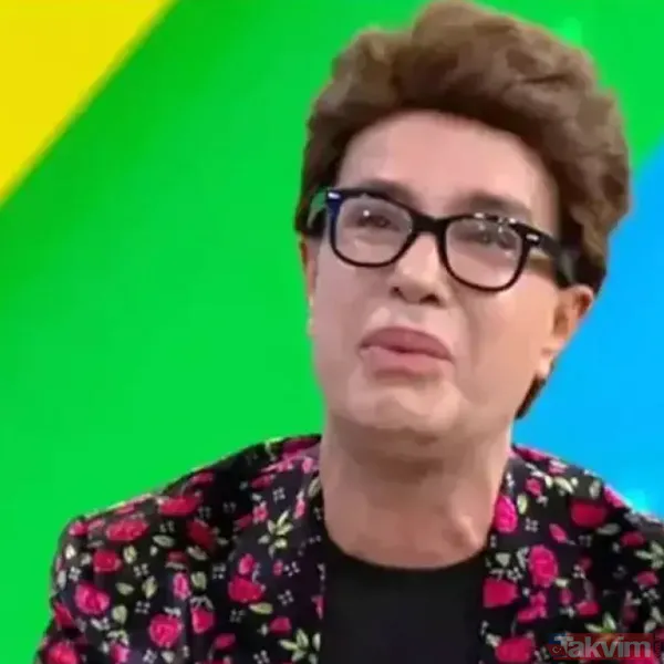 Hülya Avşar'ın annesinin cenazesinde yine ben vardım. B.E. (Bülent Ersoy) diyorum çünkü ismini anmak istemiyorum. Onun da annesinin cenazesinde yine yanı...