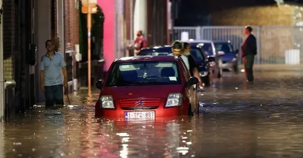 Belçika'da sokaklar sele teslim oldu