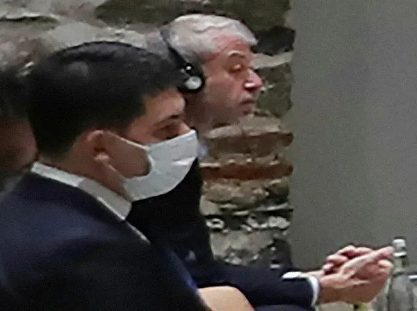 rusya-ukrayna-son-dakika-kievde-zehirlenen-roman-abramovic-ankara-sehir-hastanesinde-gizlice-tedavi-edildi-bas-1648647923087.jpg Rusya-Ukrayna son dakika... Kiev'de zehirlenen Roman Abramoviç Ankara Şehir Hastanesi'nde gizlice tedavi edildi! Başkan Erdoğan'a teşekkür-5