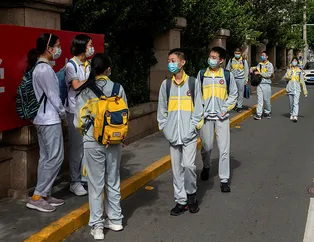 Çin'de son dakika gelişmesi! 'Bitti' denilen koronavirüs 2.dalganın perdesini açtı, şehir karantinaya alındı