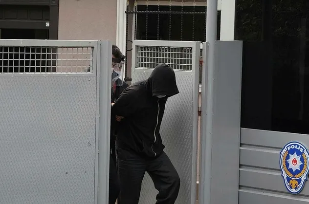 İETT otobüsündeki mastürbasyon skandalında flaş gelişme: Şüpheli adliyeye sevk edildi
