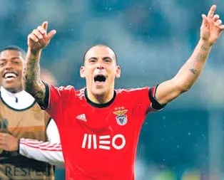 Pereira savaşı kızıştı!