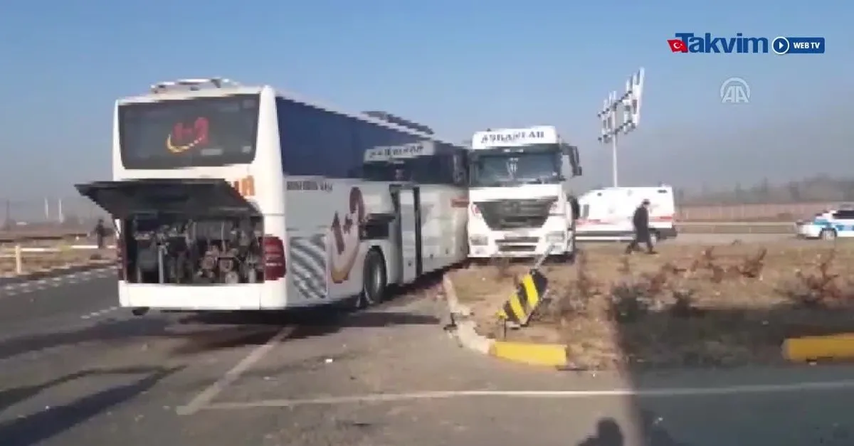 Son Dakika Afyonkarahisar Konya Kara Yolunda Feci Kaza 2 Olu 21 Yarali Video Videosunu Izle Takvim Tv