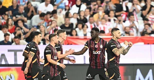 Yıldızlarla rekor sefası! Galatasaray Antalyaspor'u 3-0 yendi