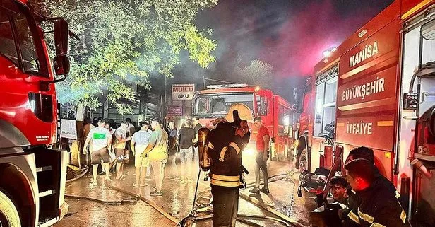 Manisa’da sanayi sitesinde çıkan yangında 2 iş yerinde hasar oluştu