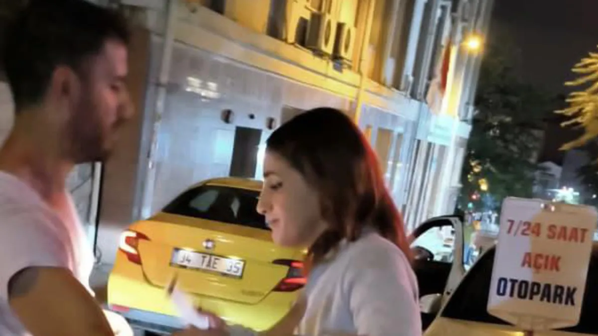 Karaköy’de dehşet: Kanadalı turisti takside gasp edip bıçakladılar iddiası