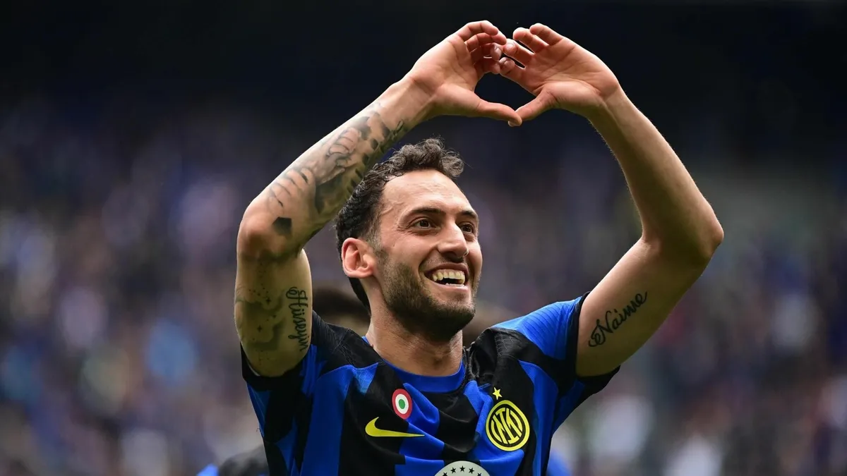 Hakan Çalhanoğlu’ndan şov! Inter formasıyla 4 dakikada 2 gol attı Torino’yu darmadağın etti! Dünya bu Türk’ü konuşuyor