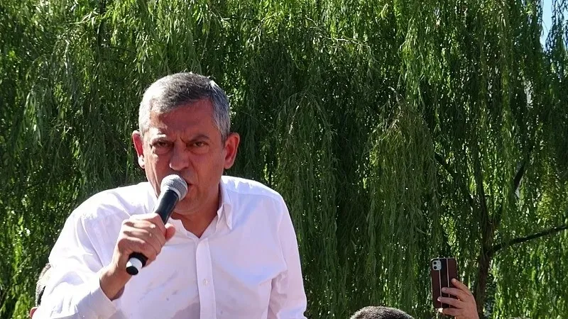 Özgür Özel Ailem Güvende operasyonlarını hedef aldı: Sapkın LGBT derneklerine sahip çıktı-4
