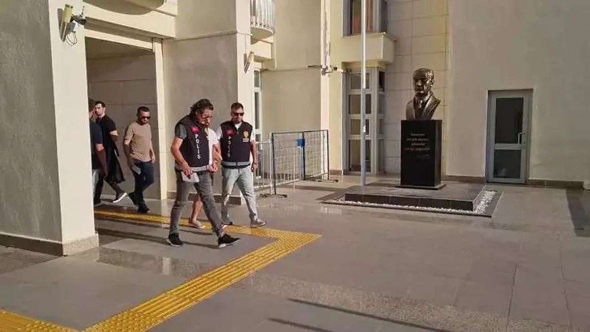 Kızı uyuduktan sonra odaya girdi! Kan donduran olay! 17 yaşındaki kızı istismar etti