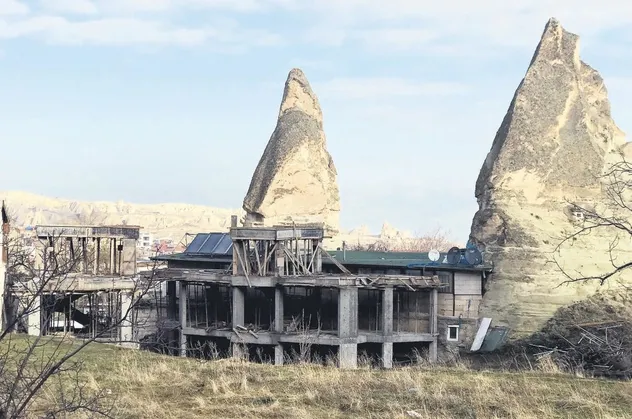 Bakanlık, peribacalarının yanına yapılan otel inşaatını durdurdu