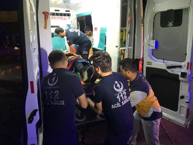 Arnavutköy’de can pazarı! Göçmenleri taşıyan şoför kaçarken yolcuları aşağı attı: 34 yaralı-5