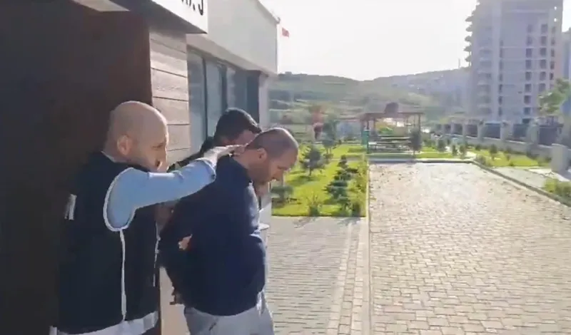 Ankara merkezli 28 ilde FETÖ operasyonu! İçişleri Bakanı Ali Yerlikaya açıkladı: 46 şüpheli gözaltına alındı-2