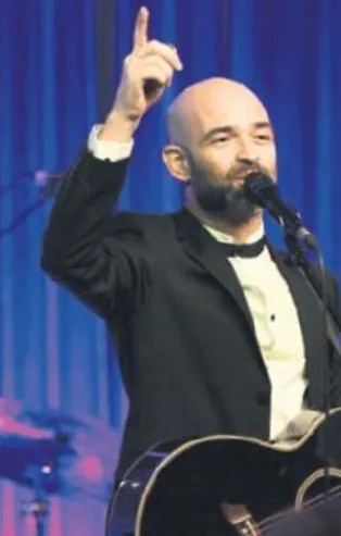 Besteci Murat Evgin sevenlerini mest etti