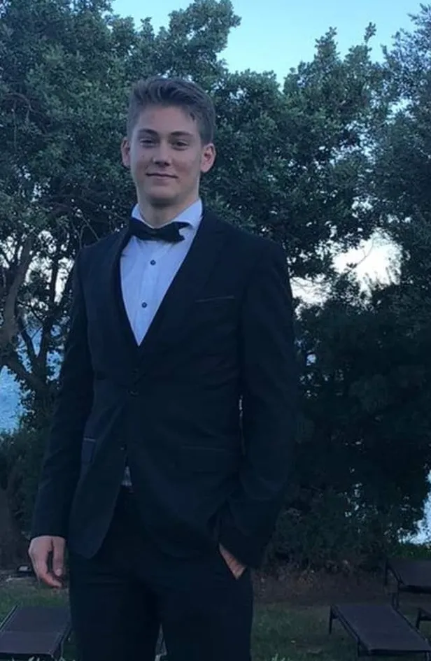 arda-yurtseven-kimdir-kac-yasinda-arda-yurtseven-bulundu-mu-son-dakika-1632303665838.jpg 16 yaşındaki lise öğrencisi Arda Yurtseven kimdir? Arda Yurtseven neden öldü, intihar mı, cinayet mi?-2