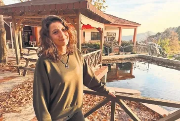 Metin Akpınar’a 10 milyon liralık dava: Kızı Nebioğlu babalık görevi gerekçesiyle tazminat istedi!