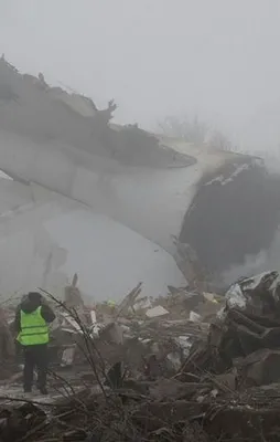 Türk kargo uçağı düştü