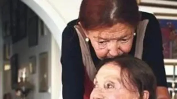 leyla-kenter-oldu-mu-neden-oldu-hastaligi-neydi-leyla-kenter-kimdir-nereli-kac-yasindaydi-esi-kim-yildiz-kente-1665494799341.jpeg Leyla Kenter öldü mü, neden öldü, HASTALIĞI NEYDİ? Leyla Kenter kimdir, nereli, kaç yaşındaydı eşi kim? İşte son hali...-4