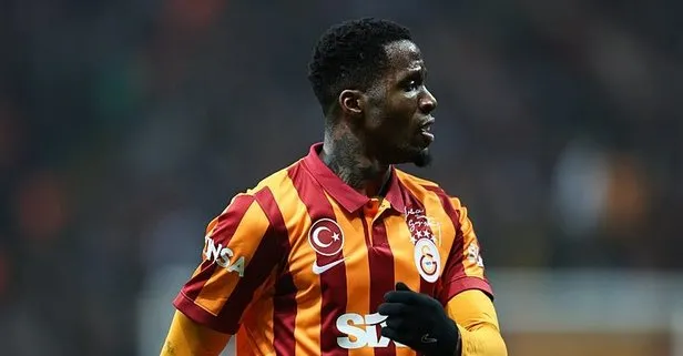 Wilfried Zaha tatilde keyfi yerinde