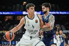 Anadolu Efes dünya devini evinde devirdi! Elijah Dozier'den muhteşem performans