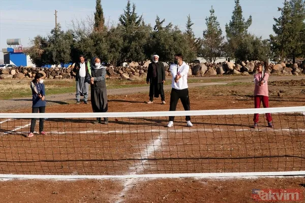 Koronavirüs salgınında köyden dışarı çıkamayan Şanlıurfa Viranşehirliler kendilerini tenise verdi - 19