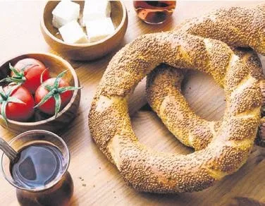 Dengeli beslenme, menopoz şikayetlerini azaltıyor! Uzmanlar, "Günde 1 bardak kefir içmek şart" diyor-6