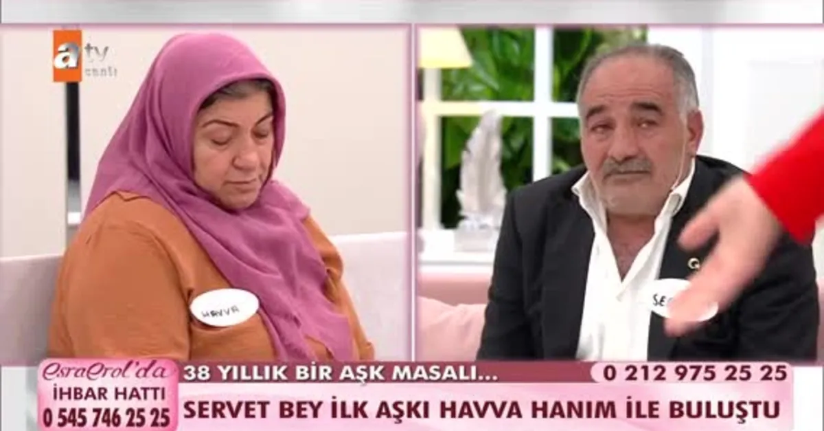 38 yıllık aşıklar Esra Erol'da kavuştu!