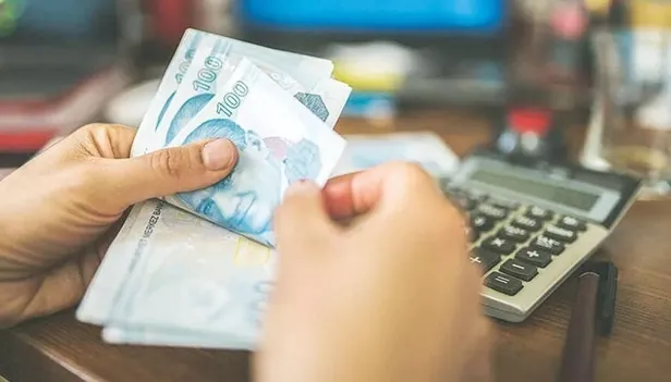 60-ek-zam-tablosu-aciklandi-7500-tl-kok-maas-alan-emekliye-10025-tl-maas-10-refah-payi-intibak-ilavesi-seyyane-1691465290240.jpg 8.500 TL kök maaş alan emekliye 11.213 TL maaş! Emekliye ek zam tablosu açıklandı! %10 refah payı, intibak ilavesi, seyyanen zam...-2