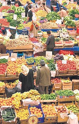 Sebze ve meyvedeki tarla-market fiyat uçurumu artarken haller arasında artan fark pes dedirtti