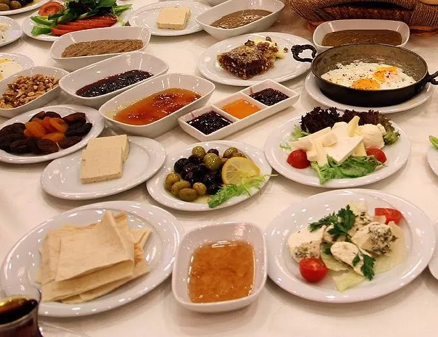 Ömürsün kahvaltı