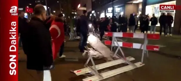 Hollanda polisinden gurbetçilere müdahale!