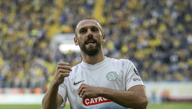 Vedat Muriç Fenerbahçe'de!