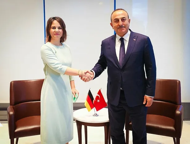 disisleri-bakani-mevlut-cavusoglu-new-yorkta-diplomatik-temaslarini-surduruyor-1663727090836.jpeg Dışişleri Bakanı Mevlüt Çavuşoğlu New York'ta diplomatik temaslarını sürdürüyor-3